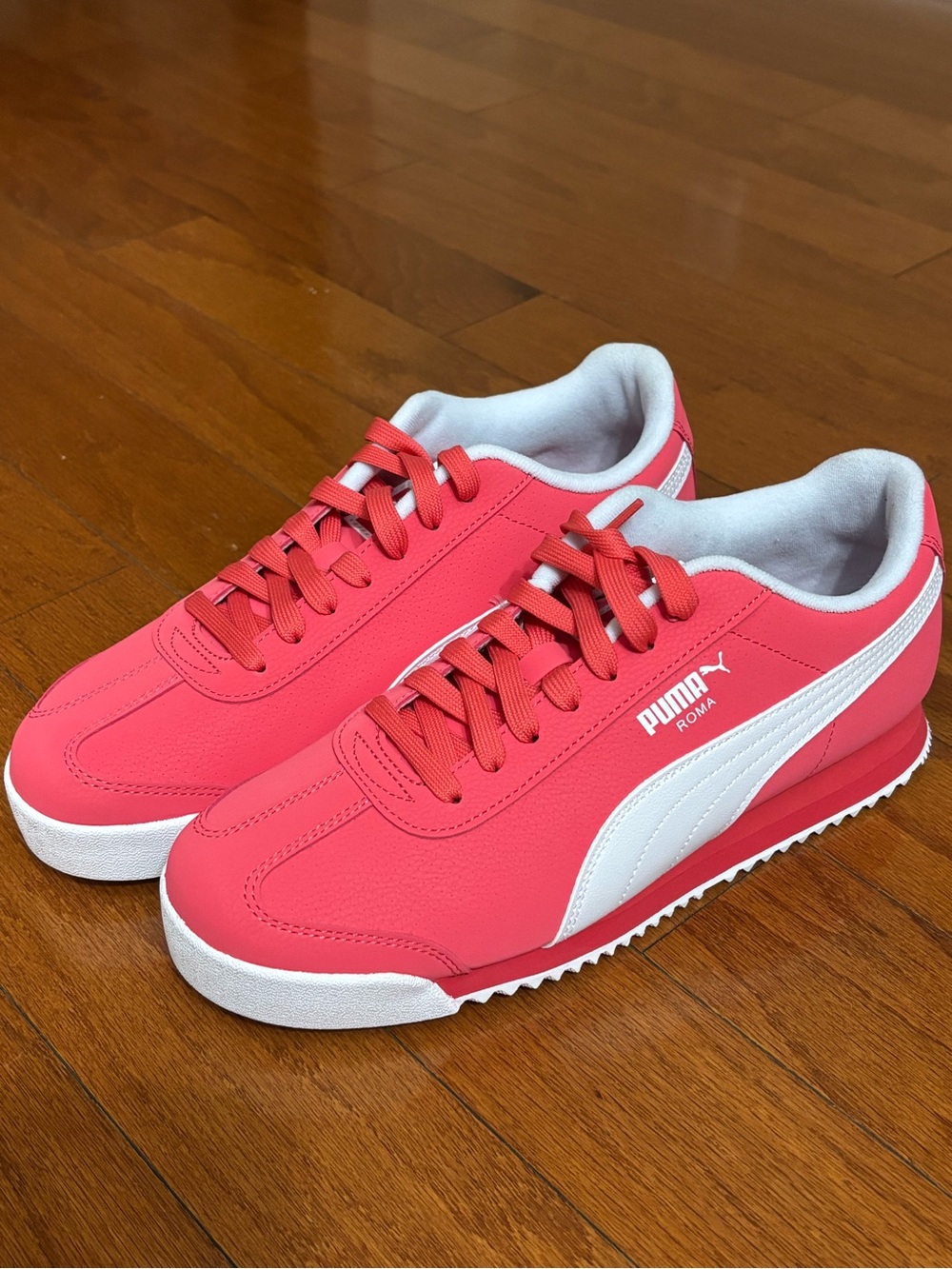 Puma Women’s Roma 24Reversed Tart Cherry-White Sneakers Size 9.5 Model 400333-01